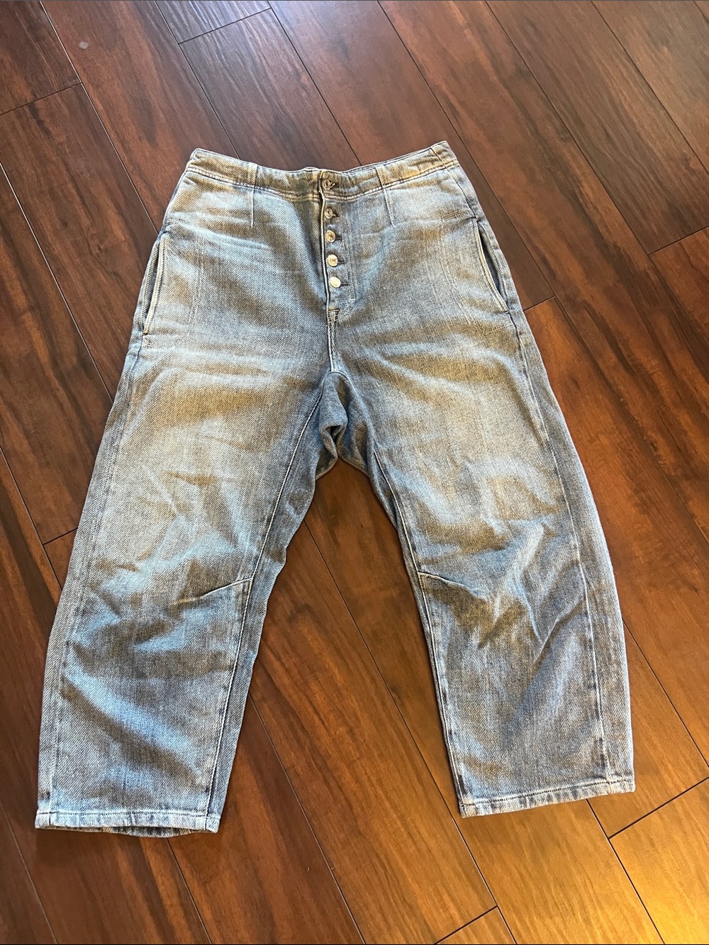 Free People Osaka, midrise barrel blue jeans, excellent condition size 29